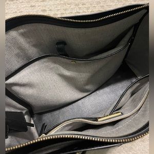 Tory Burch Robinson Leather Tote bag (black with gold hardware)